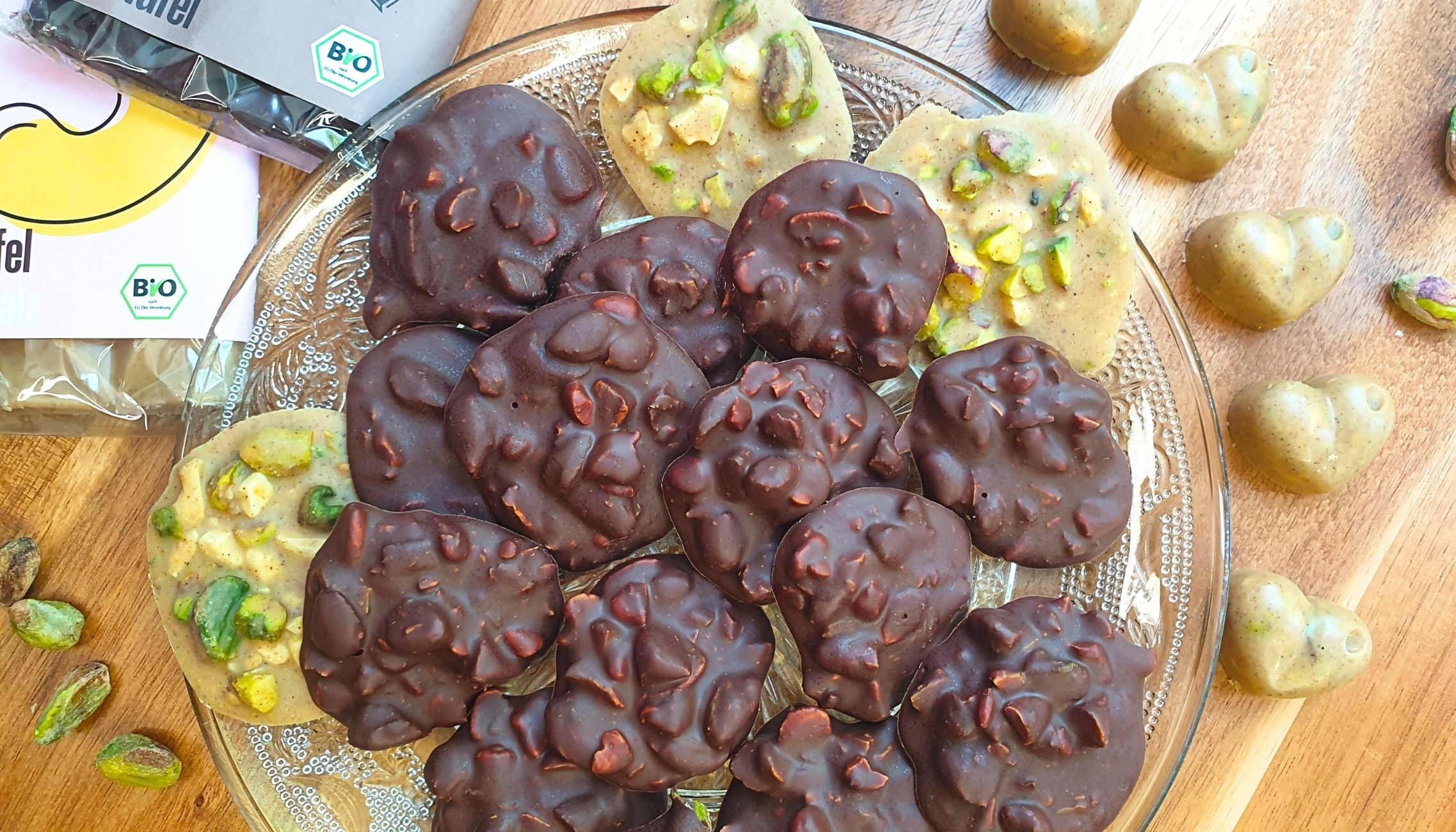 Cashew Pistachio Choco Crossies