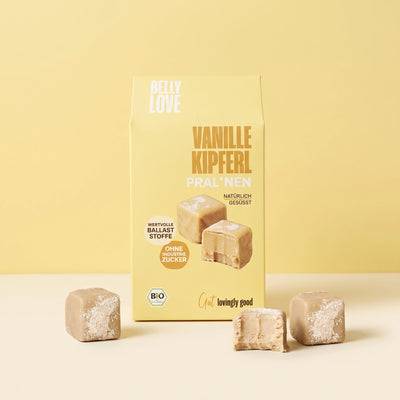 Belly Love Vanille Kipferl Pral*nen – Verpackung mit Pralinen, cremige Vanillefüllung